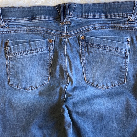 Democracy “Ab” Technology Stretch Size 12 Blue Jeans - Picture 11 of 11